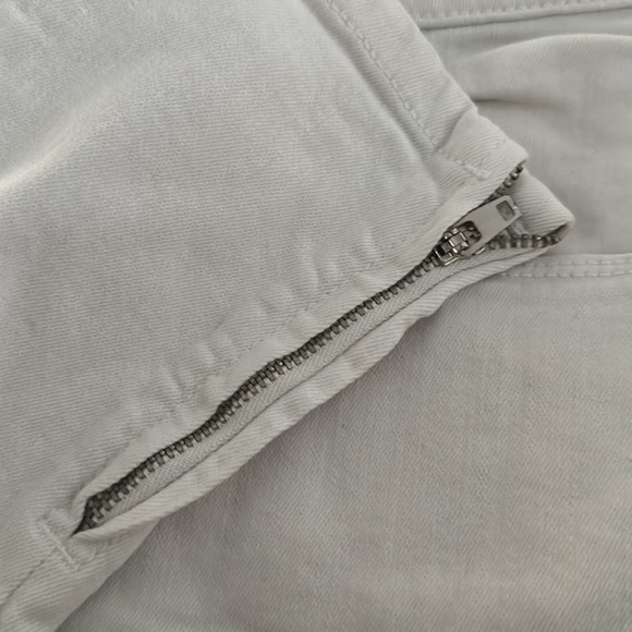 2 pinko pants ; black suit pants size 40 Italian and white jean pants Size 26 - Picture 2 of 3